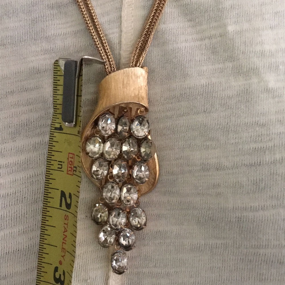 Vintage gold brushed flapper rhinestone necklace - Picture 4 of 5